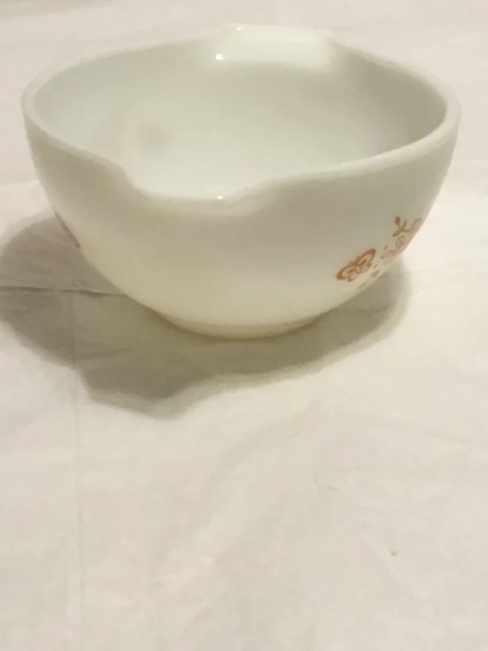 Vintage Mid Century Modern Pyrex Butterfly Milk Glass Gold 1 1/2-pint Bowl